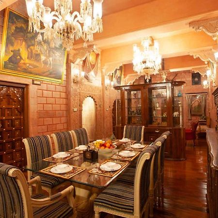 Stayvista At Pink Palace Rajasthani Decor 우티 외부 사진