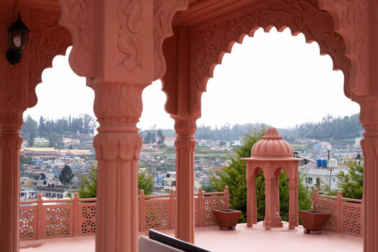 Stayvista At Pink Palace Rajasthani Decor 우티 외부 사진